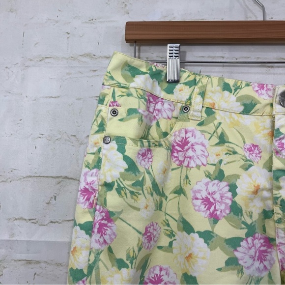 Liverpool Yellow Floral Straight Leg Capri Pants - Picture 4 of 15